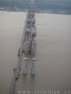 荊岳長江公路大橋?yàn)蚴┕? rel=