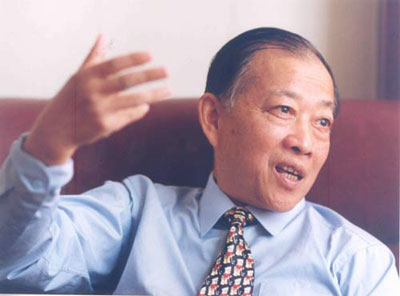 “一汽老廠長耿紹杰就很有魄力，他說