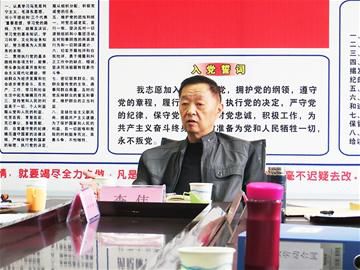 位于西昌市內的四川省交通運輸廳高速公路交通執(zhí)法第六支隊支隊長李偉長期扎根在攀西邊遠民族地區(qū)交通運輸一線，他帶病堅守崗位、堅持平凡的工作，卻終因積勞成疾使病情惡化，于2014年7月30日不幸逝世，年僅56歲。