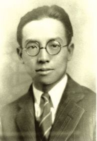梁思成。