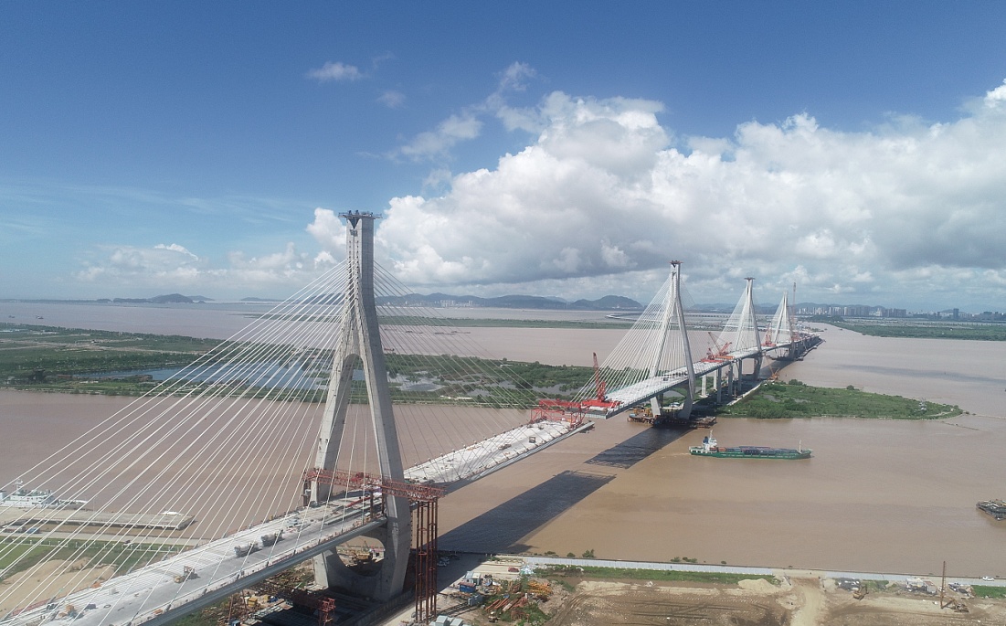 洪鶴大橋。